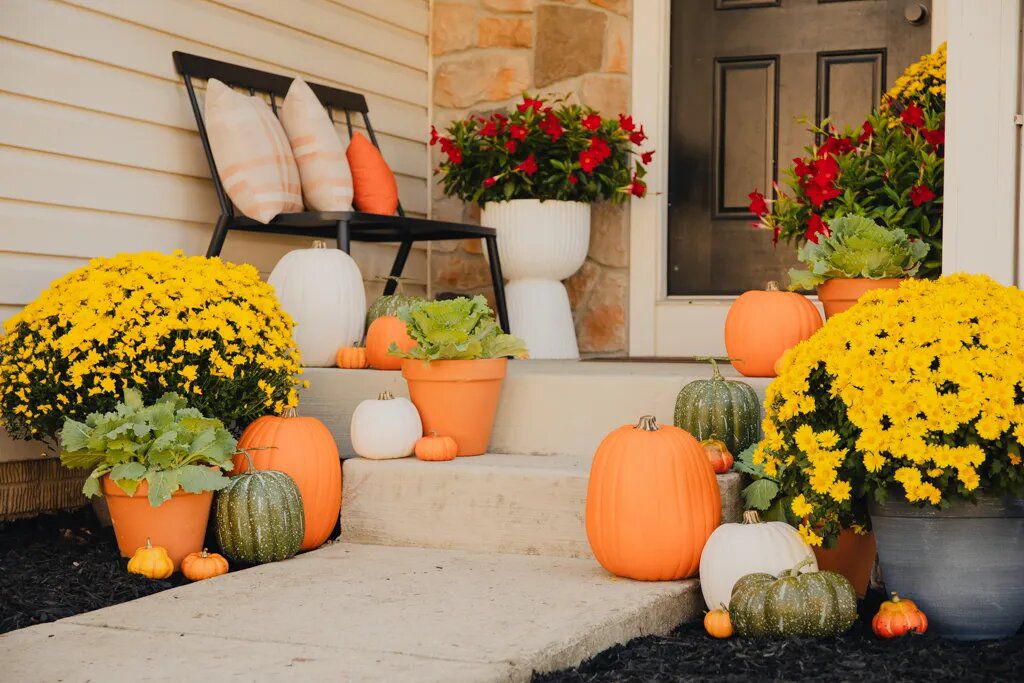 casawatikinsliving-colorful-fall-porch-decorating-08-0284f429a9a5479caac14121f929d389